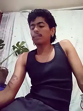 SkinniYamo online show from 23, 4, 2026