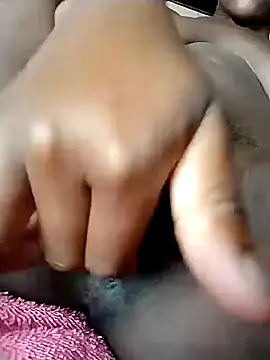 Snapshot of Blondecurv24 chatting on 4, 12, 2025 Blondecurv24 online show from 4, 12, 2025