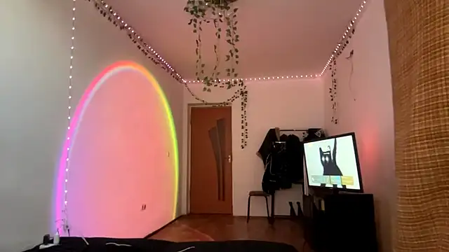 Snapshot of LilithFlamey chatting on 13, 11, 2025 LilithFlamey online show from 13, 11, 2025