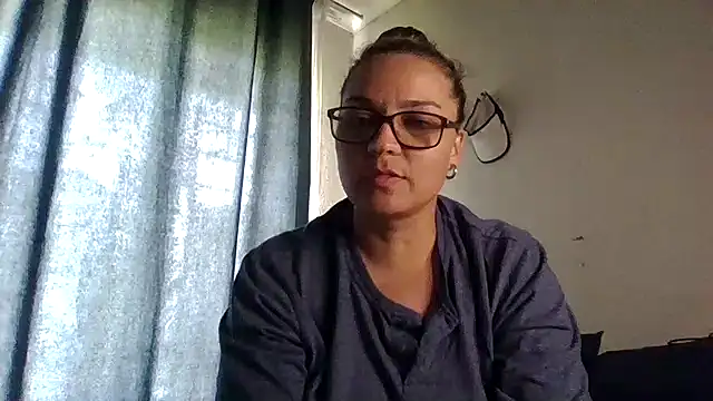 lilMissMarli online show from 9, 1, 2026