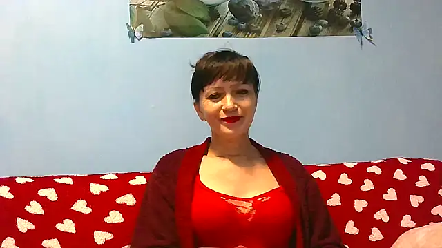 Snapshot of IffetLove42 chatting on 13, 11, 2025 IffetLove42 online show from 13, 11, 2025