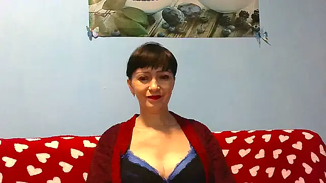 Snapshot of IffetLove42 chatting on 19, 11, 2025 IffetLove42 online show from 19, 11, 2025