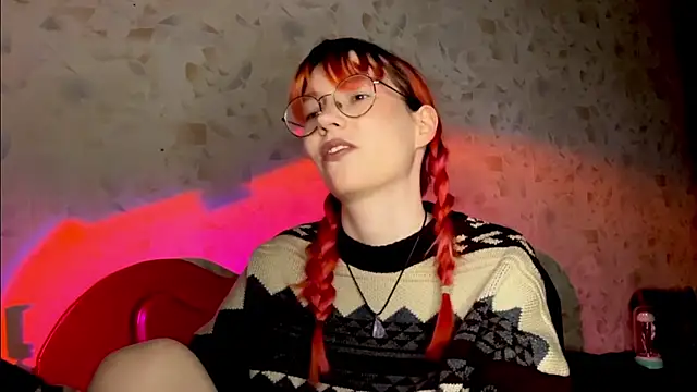 Snapshot of Midnight_Secret chatting on 12, 11, 2025 Midnight Secret online show from 12, 11, 2025