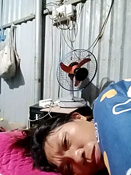 bella-la online show from 12, 11, 2025