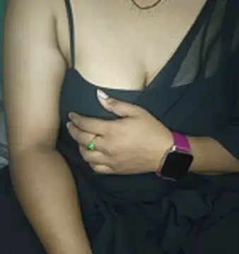 shreyareddy99 online show from 22, 11, 2025