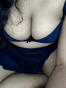 shreyareddy99 online show from 22, 12, 2025