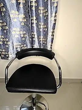 shreyareddy99 online show from 27, 4, 2026