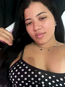 Snapshot of morenahhwy chatting on 3, 11, 2025 morenahhwy online show from 3, 11, 2025