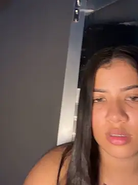 Snapshot of morenahhwy chatting on 22, 11, 2025 morenahhwy online show from 22, 11, 2025