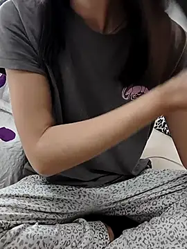 carlina28 online show from 4, 11, 2025