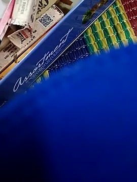 Laal Parilove online show from 29, 11, 2025