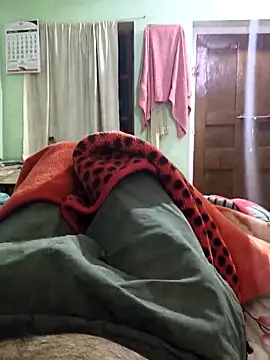 Snapshot of amitkumar9897 chatting on 4, 12, 2025 amitkumar9897 online show from 4, 12, 2025