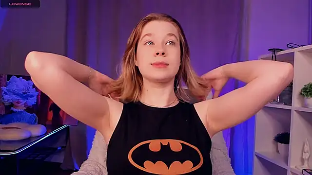 NicoletteTegeler online show from 15, 11, 2025