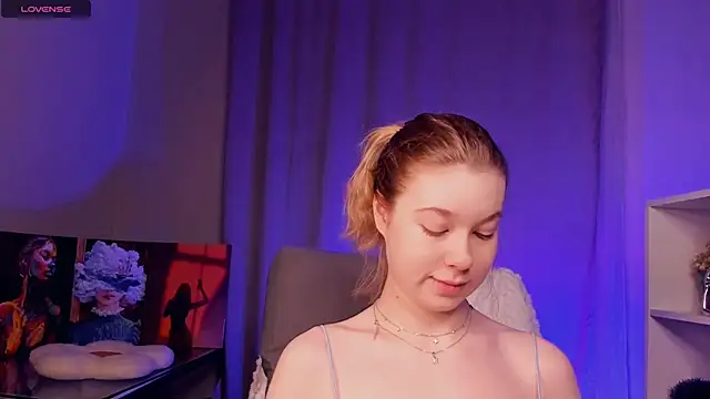 NicoletteTegeler online show from 21, 11, 2025