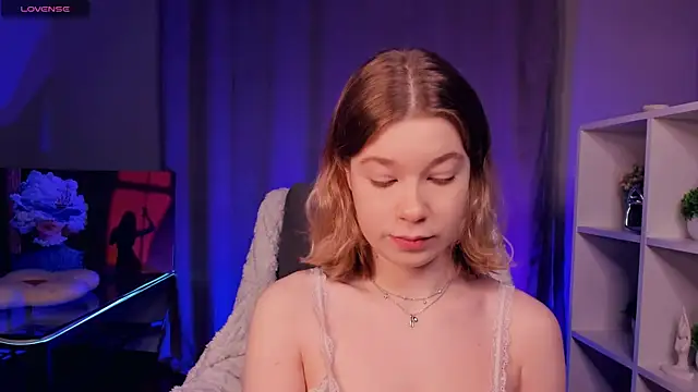 NicoletteTegeler online show from 1, 12, 2025