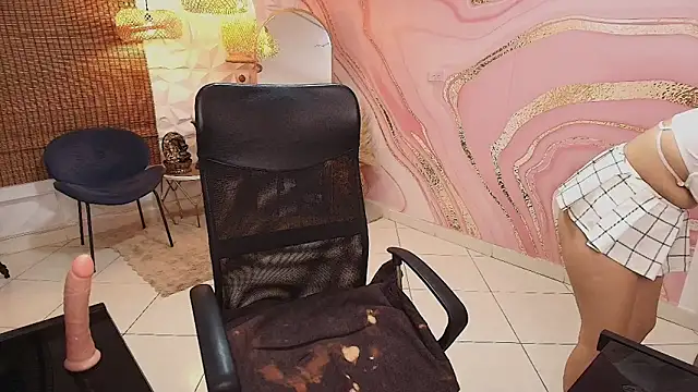 Samantharoseee  online show from 7, 11, 2025