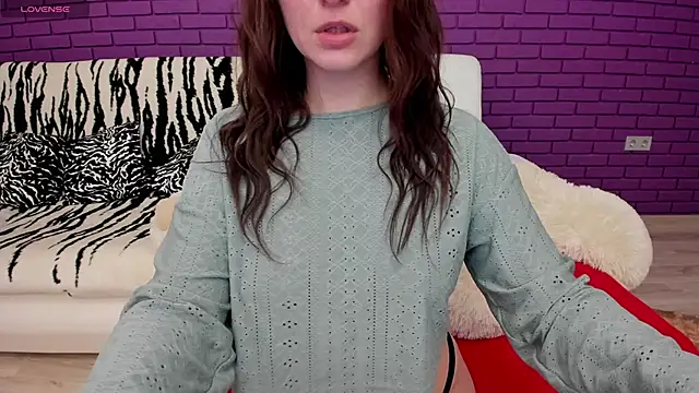 GlowMimi online show from 4, 2, 2026