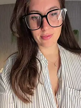 MysteryGirl   online show from 9, 6, 2026