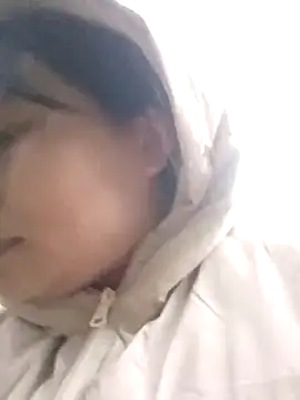 yoyo-mi online show from 2, 12, 2025