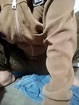 Snapshot of -Hazel-123 chatting on 26, 11, 2025 -Hazel-123 online show from 26, 11, 2025