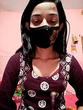 Green LaDY66 online show from 10, 4, 2026