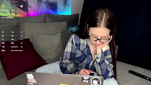 Snapshot of OhNicolle chatting on 4, 12, 2025 OhNicolle online show from 4, 12, 2025