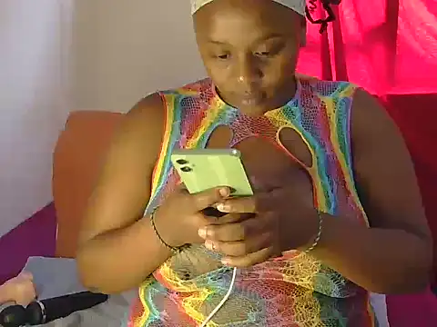 sexy-Halo online show from 18, 11, 2025