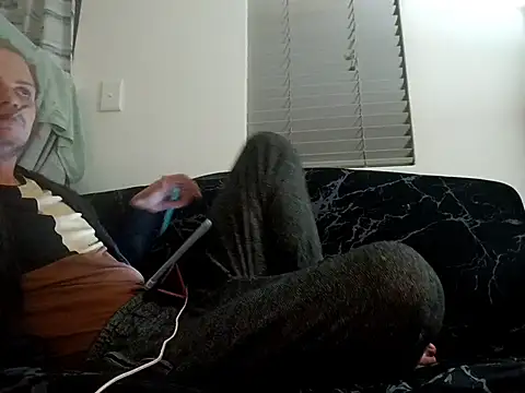 Snapshot of THOMMONSTER5299 chatting on 26, 11, 2025 THOMMONSTER5299 online show from 26, 11, 2025