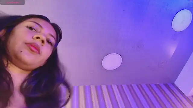 Snapshot of KamyGlam chatting on 17, 1, 2026 KamyGlam online show from 17, 1, 2026