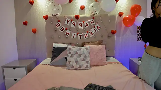 Snapshot of KamyGlam chatting on 15, 2, 2026 KamyGlam online show from 15, 2, 2026