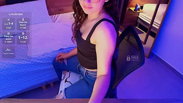 milena kiitty online show from 10, 6, 2026