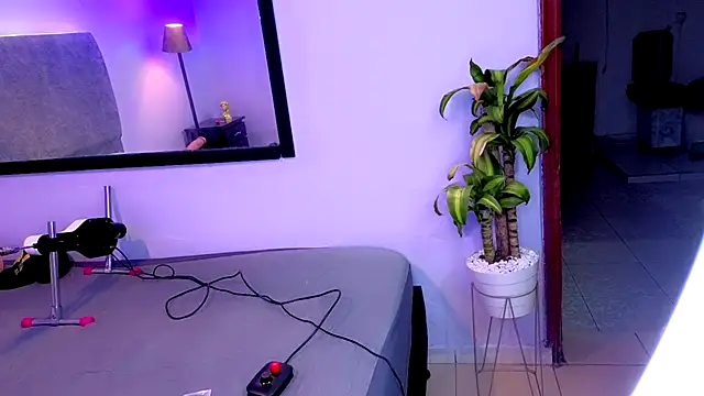 Flor Gil online show from 12, 11, 2025