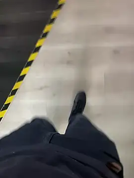 Snapshot of LeoBlaze13 chatting on 25, 11, 2025 LeoBlaze13 online show from 25, 11, 2025