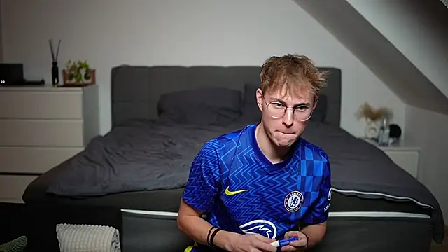 Snapshot of InnocentGuysOF chatting on 6, 2, 2026 InnocentGuysOF online show from 6, 2, 2026