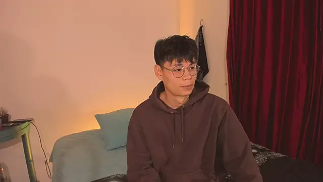 estmonnn online show from 6, 11, 2025