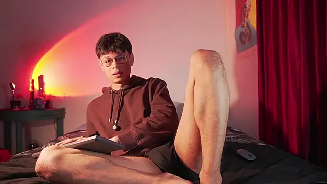 estmonnn online show from 28, 4, 2026