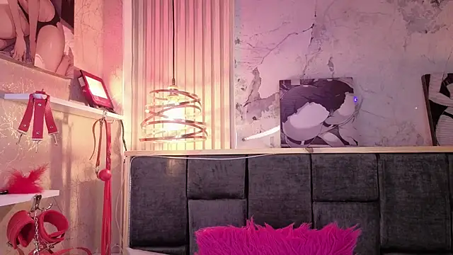 Im-Lola online show from 28, 4, 2026