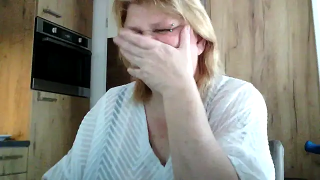 Sylviastar46 online show from 21, 3, 2026