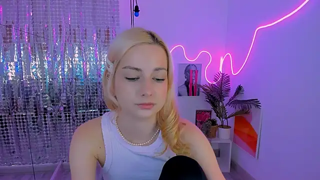 Jessie Cuti online show from 8, 3, 2026