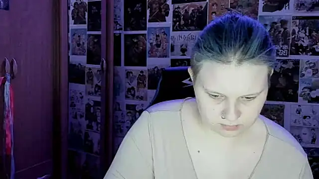 Snapshot of FoxPlayXX chatting on 15, 6, 2026 FoxPlayXX online show from 15, 6, 2026