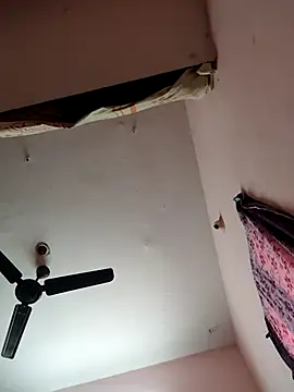 Snapshot of pujapujarrrr chatting on 23, 11, 2025 pujapujarrrr online show from 23, 11, 2025