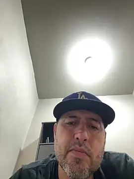 ezrah23 online show from 21, 12, 2025