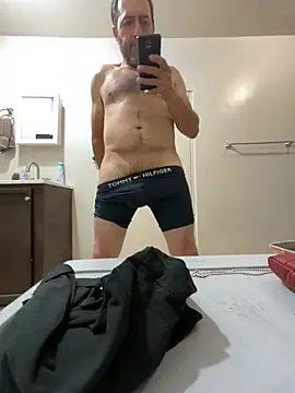 ezrah23 online show from 28, 4, 2026