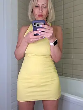 Elle Milfa online show from 3, 6, 2026