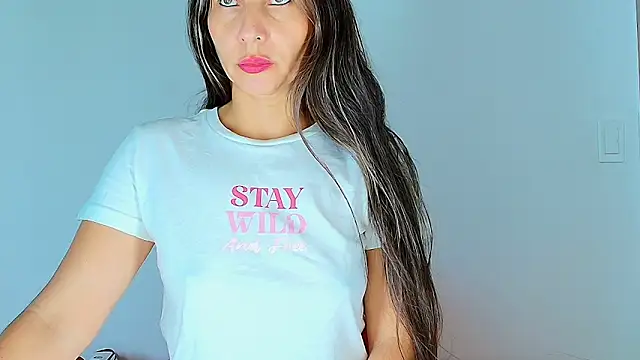 Snapshot of alana_pink95 chatting on 5, 3, 2026 alana pink95 online show from 5, 3, 2026