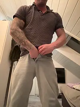 Snapshot of superbertok chatting on 13, 11, 2025 superbertok online show from 13, 11, 2025