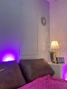 kittyblooms online show from 15, 4, 2026