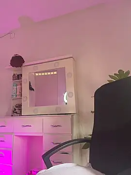 BabyLauritaa online show from 3, 7, 2026