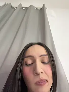 BabyLauritaa online show from 20, 7, 2026