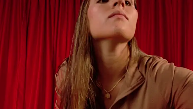 VictoriaNova  online show from 28, 4, 2026